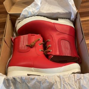 Sperry Walker Steam Red Women’s rain boots waterproof new Size 7 STS98042